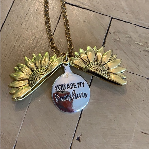 You Are My Sunshine Sunflower Necklace Silver Gold - Picture 7 of 8